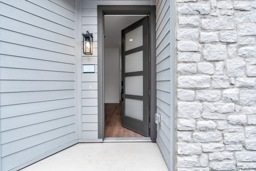 1525B Crossbar Dr in Little Elm, TX - Building Photo