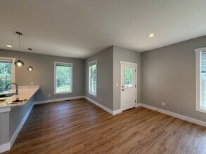 906 Nassau St in Charlottesville, VA - Building Photo - Building Photo