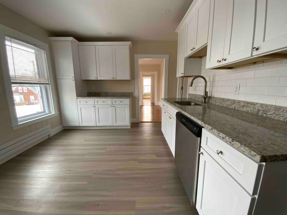 483 Charles St in Malden, MA - Building Photo