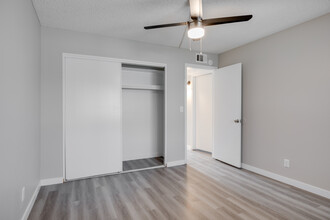 Astero Mesa West in Mesa, AZ - Building Photo - Interior Photo