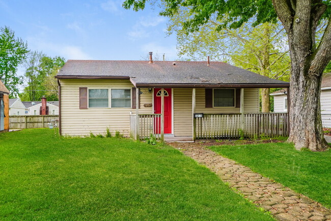 property at 1261 Grovewood Dr