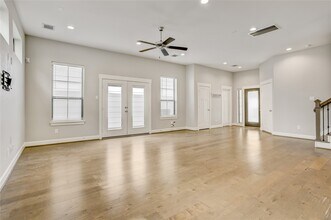 5905 Petty St in Houston, TX - Building Photo - Building Photo