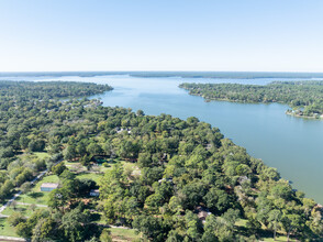 Presidential Shores in Willis, TX - Foto de edificio - Building Photo