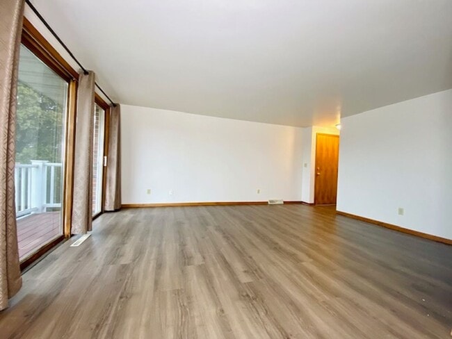property at 3037 Humboldt Rd