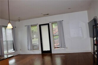 1195 Milton Terrace SE, Unit 2201 in Atlanta, GA - Building Photo - Building Photo