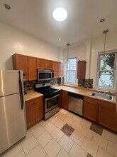1 W Biddle St, Unit 3-R in Baltimore, MD - Building Photo - Building Photo