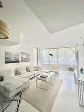 2155 Washington Ct in Miami Beach, FL - Building Photo - Building Photo