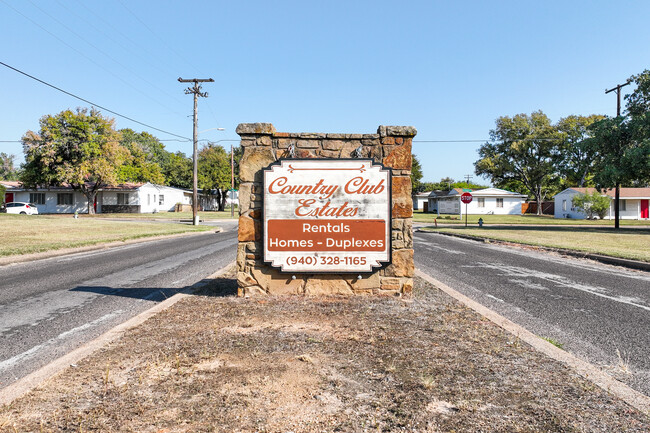 Country Club Estates in Mineral Wells, TX - Building Photo - Building Photo