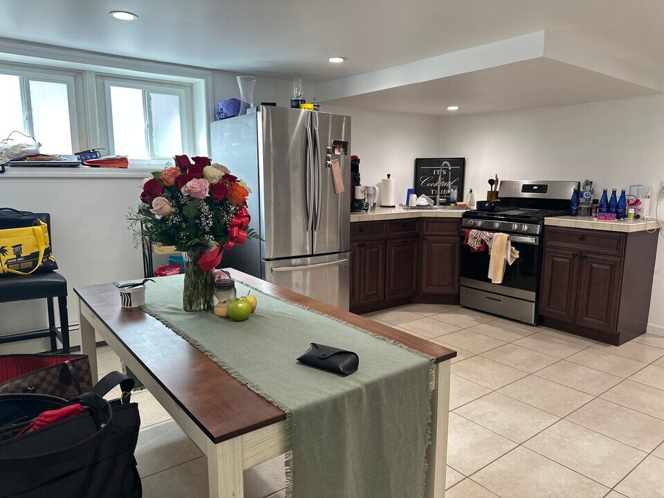 455 W Park Ave in Long Beach, NY - Building Photo