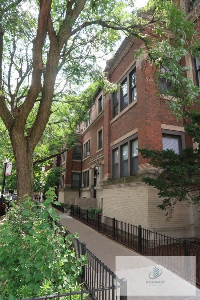 property at 755 W Buena Ave