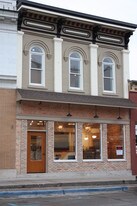 103 W Middle St, Unit 2A in Chelsea, MI - Building Photo