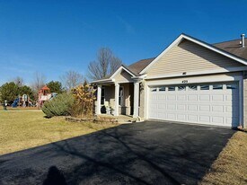 425 Claire Ave in Romeoville, IL - Building Photo