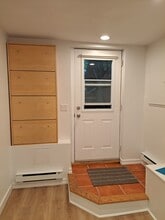 392 Montrose Av in Toronto, ON - Building Photo - Building Photo