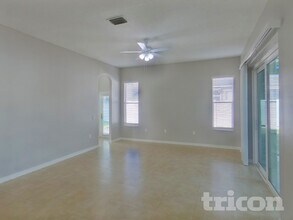 4220 Fleewell Ct in Valrico, FL - Building Photo - Building Photo