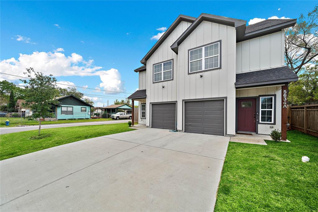 5634 Dorbrandt St in Houston, TX - Building Photo
