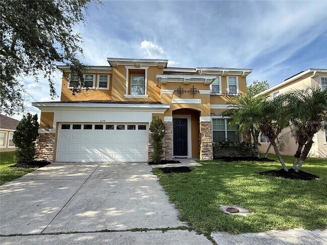 2274 Geneva Dr in Lakeland, FL - Foto de edificio - Building Photo