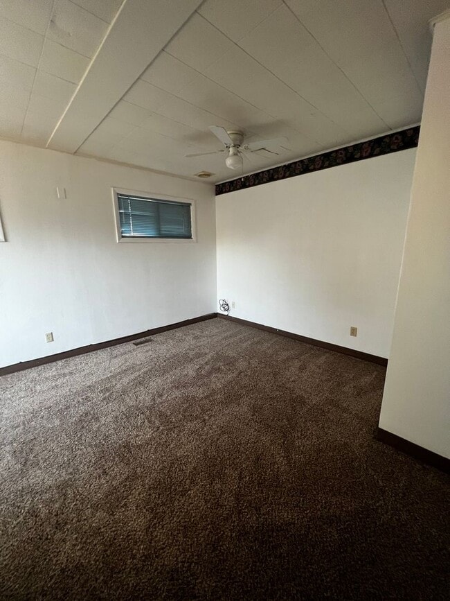 802-806 Queen Ave SE in Albany, OR - Building Photo - Building Photo