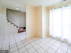 10 Oak Dr in Stafford, VA - Building Photo - Building Photo