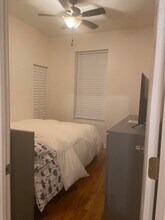 5733 S Calumet Ave in Chicago, IL - Building Photo - Building Photo