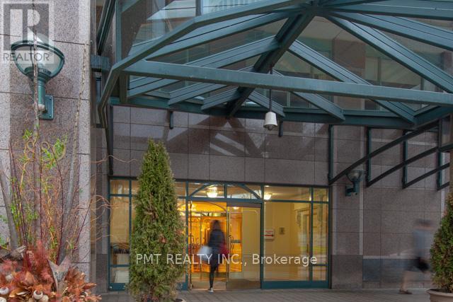 889-889 Bay St. in Toronto, ON - Building Photo - Building Photo