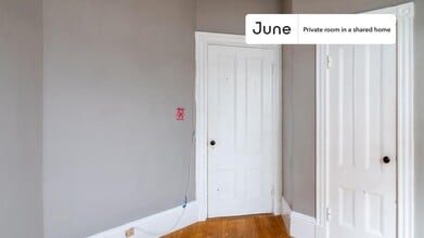 Private bedroom in 5 bed/1 bath Home in Boston, MA - Building Photo - Building Photo