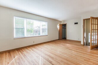 5005 Winona Ave-Unit -A in St. Louis, MO - Foto de edificio - Building Photo