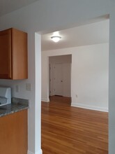 10 Yeamans St in Revere, MA - Foto de edificio - Building Photo