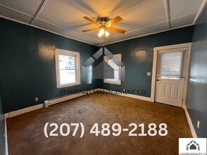 6 Squire St-Unit -Unit 1 in Waterville, ME - Building Photo - Building Photo