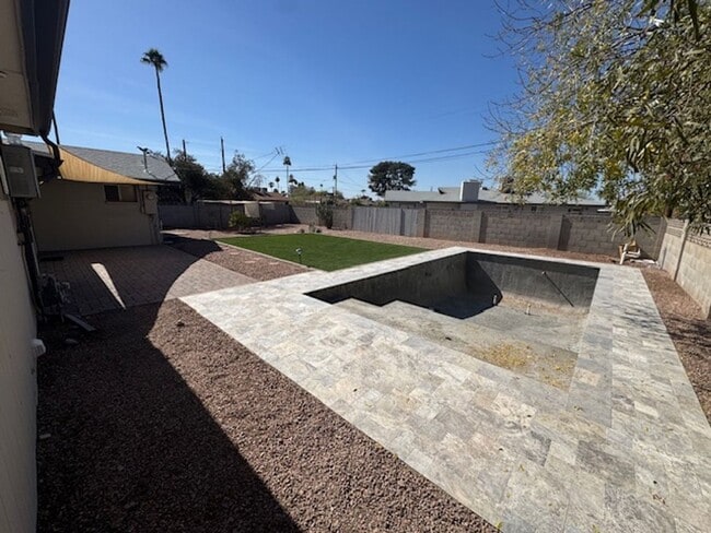 2726 S Rita Ln in Tempe, AZ - Building Photo - Building Photo