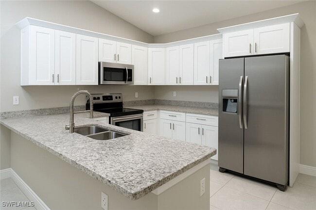 property at 4622 Leonard Blvd S