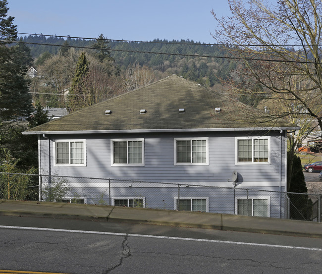 2046 NW 29th Ave in Portland, OR - Foto de edificio - Building Photo