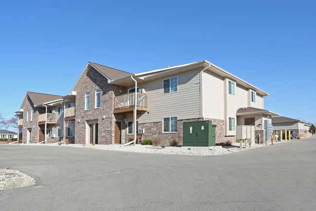 Sagewood Apartments in Kenosha, WI - Building Photo - Primary Photo