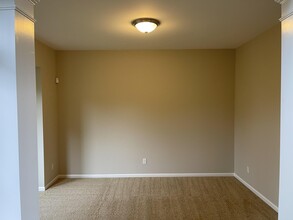 5120 Parkgate Dr in Commerce Township, MI - Building Photo - Building Photo