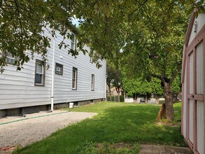 2159 S Mound St, Unit LOWER in Milwaukee, WI - Building Photo - Building Photo