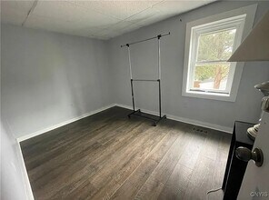 29 NW 9th St in Oswego, NY - Building Photo - Building Photo