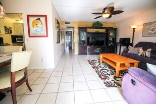 1027 Lyndhurst I in Deerfield Beach, FL - Building Photo