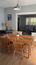 1355 Beach Ave in Lakewood, OH - Foto de edificio - Building Photo