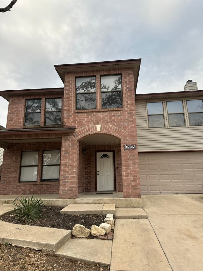 6434 Maverick Oak Dr in San Antonio, TX - Foto de edificio - Building Photo