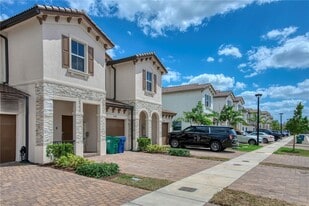 12661 NW 23rd Pl in North Miami, FL - Building Photo