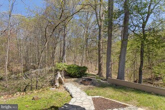 8343 Autumn Crest Ln in Chesapeake Beach, MD - Foto de edificio - Building Photo