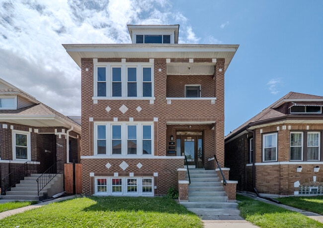 property at 7236 S Fairfield Ave