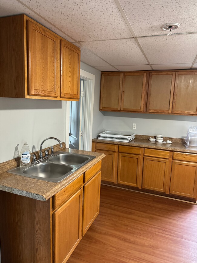 45 Oak St, Unit 2 in Keene, NH - Building Photo - Building Photo