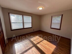 9567 Cantwell Dr in Affton, MO - Building Photo - Building Photo