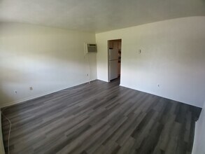 4518-4520 Indiana Ave in Chesapeake, VA - Building Photo - Building Photo