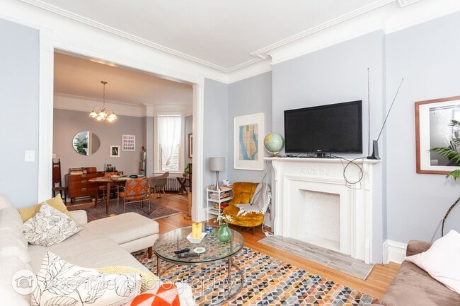 2903 W Belden Ave in Chicago, IL - Building Photo - Building Photo