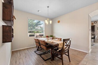 7231 Wasilla Dr NE in Rio Rancho, NM - Building Photo - Building Photo