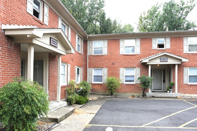 Preston Oaks in Louisville, KY - Foto de edificio - Building Photo