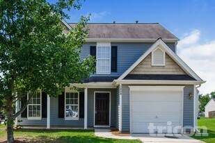 1305 Peach Park Ln in Charlotte, NC - Building Photo