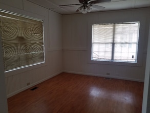 1117 W 4th Ave in Gastonia, NC - Building Photo - Building Photo