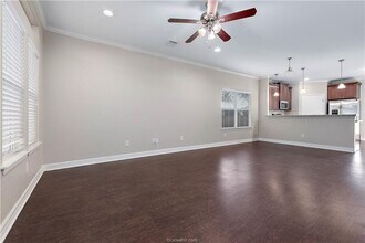 1420 Holleman Dr in College Station, TX - Building Photo - Building Photo